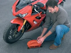 Black+Decker Sportgeräte|Luftpumpe ASI200 mit 12V Anschluss