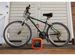 Luftpumpe ASI400 mit 12 V Anschluss*Black+Decker Hot