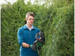 Akku-Heckenschere Universal Hedge Cut 18-55*Bosch Hot