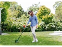 Bosch Strauchscheren|Grasscheren|Akku-Rasentrimmer EasyGrassCut 18V-230 mit Akku und Ladegerät