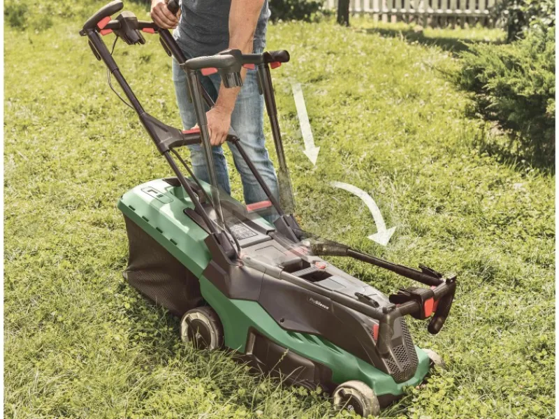 Bosch Rasenmäher|Elektro-Rasenmäher AdvancedRotak 690 mit 50 l Fangbox und Mulchkit 1.800 W