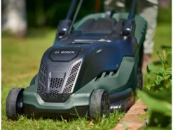 Bosch Rasenmäher|Elektro-Rasenmäher AdvancedRotak 690 mit 50 l Fangbox und Mulchkit 1.800 W