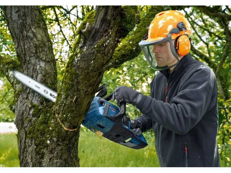 Akku-Kettensäge GKE 18V-40 Solo*Bosch Professional Best
