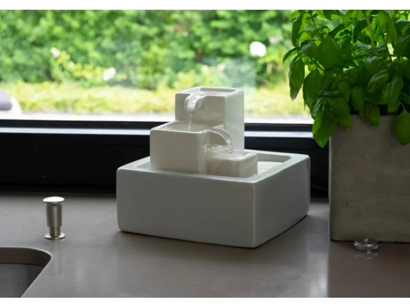 Dobar Brunnenpumpe|Indoor-Brunnen Etagère 16,5 cm x 19 cm x 19 cm