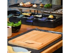 Raclettebrett mit Spachtel für 4 Personen 30 x 22 cm aus Bambus*DuneDesign Outlet