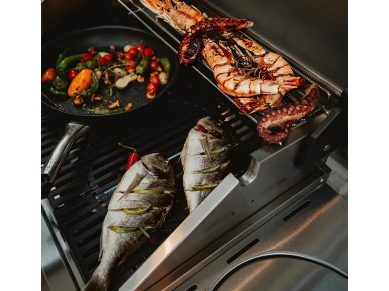 Enders Gasgrills|Gasgrill Kanasas II Pro 4 SIK Profi Turbo 4 Brenner & Seitenkocher Silber