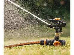 Impulsregner Pulsierender Sprinkler On/Off mit Erdspieß*Fiskars Sale