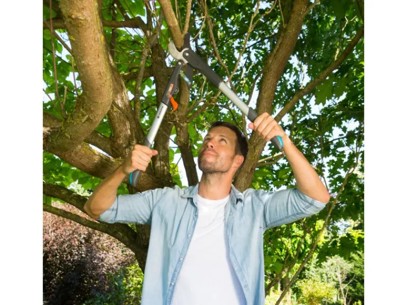 Comfort Ratschen-Astschere SmartCut bis 45 mm Schnittstärke*Gardena