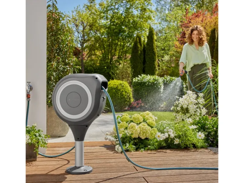 Terrassen-Schlauchbox RollUp S mit 15 m Gartenschlauch*Gardena Clearance