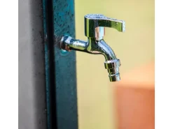 Solardusche aus Harz mit Fußwaschhahn 25 l Grau*Gre Discount