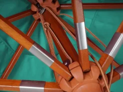 MCW Sonnenschirme|Gastronomie Holz-Sonnenschirm C57 Eckig 3x3m