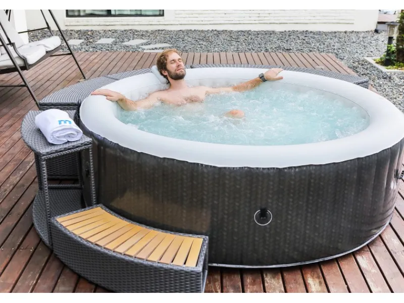 Mobiler Whirlpool OTTOMAN Rattan Design Ø 204 x 70 cm f. 6 Pers.* New