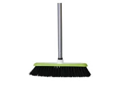Zimmerbesen mit Stiel 2-Komponenten Grün-Weiß*OBI Clearance