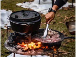 Dutch Oven Set FT9-Scrub Schwarz mit Standfüßen 7,5 l Ø 23,9 cm*Petromax Sale