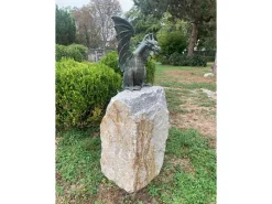 Bronze-Skulptur Drache mit Findling*Rottenecker