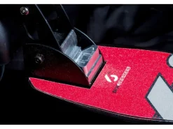 Six Degrees Aluminium Scooter mit Klappmechanismus und Ständer 230/215 mm ABEC 7 Höhenverstellbar GS-Geprüft* Clearance