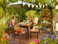 Stapelstuhl Bonlee aus Holz FSC®* Best