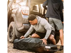 Weber Gasgrills|Campingzubehör|Camping-Gasgrill Traveler mit 1 Brenner und Rollwagen Schwarz