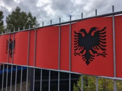 zaunzu Sichtschutz Fanartikel Albanien für Doppelstabmatten Akzentstreifen*